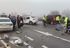 Çanakkale'de zincirleme kaza; 4 yaralı