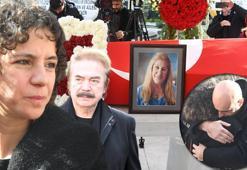 Ayla Algan'a veda! 'Annemi yaşam dolu kaybettik'