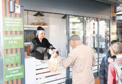 Günlük dört bin ekmek üretiliyor