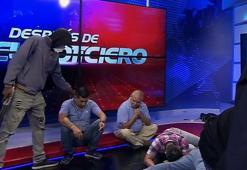 Kartel infazlara başladı! Canlı yayın silahlarla basıldı, ülkede gardiyanlar rehin alınıyor