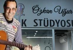 Usta sanatçı Özkan Uğur'un adı müzik stüdyosunda yaşatılacak