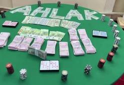 İstanbul'da kumar operasyonu! 22 kişiye 127 bin 130 TL ceza kesildi