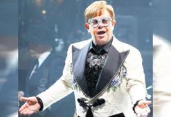 Elton John en büyükler kulübünde