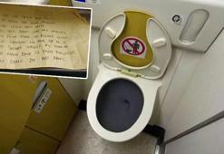 Uçak tuvaletinde 105 dakika! Kapı tüm uçuş boyunca bir türlü açılmadı
