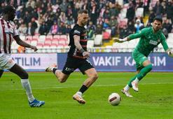 Gaziantep'ten Sivas'ta muhteşem dönüş! 4 gol, 1 kırmızı kart