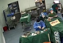 Depreme beyin ameliyatı sırasında yakalandılar