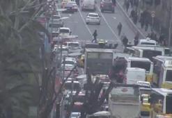 İstanbul'da panik: Şüpheli çantadan kıyafet çıktı