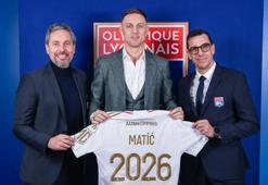 Nemaja Matic, Olimpik Lyon'a imza attı!