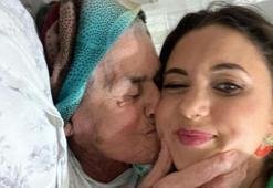 Depremin yıl dönümünde Hatay'ı ziyaret eden Karsu: Büyükannemin tabaklarını buldum