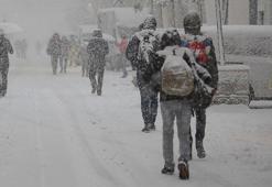 Çaldıran'da taşımalı eğitime 1 gün ara verildi