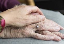 Sağlıklı yaşlanmak isteyenlerin 5 sırrı! Uykusuz kalmak erkenden beyni yaşlandırıyor