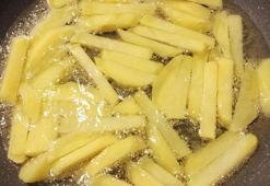 Çıtır çıtır patates kızartmasının sırrı! Kızartma yağının içine 1 kaşık ekleyin