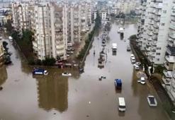 Antalya'da 12 saatte 3 aylık yağış! Sel çekildi hasar ve balçık kaldı
