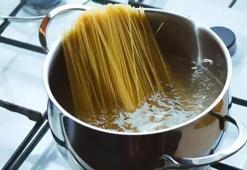 Makarnayı bugüne kadar yanlış yapmışız! Makarnayı böyle haşlamak gerekiyor