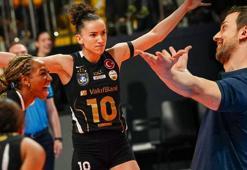 CEV Şampiyonlar Ligi'nde VakıfBank, Santarelli'nin takımına mağlup oldu!