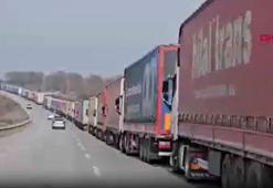 Schengen nedeniyle kontroller sıkılaştı: 10 kilometrelik TIR kuyruğu!