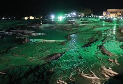 ‘Beyaz cennet’ olarak adlandırılan Pamukkale Hierapolis Ören Yeri ışıklandırıldı