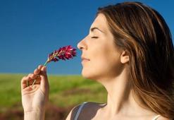 Bu mevsimde çok yaygın! Uyanınca hapşırık ve burun akıntısı varsa dikkat