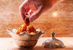 Oruç neden hurmayla açılır? Ramazan ayının gözdesi hurmayla orucu açmak sevap mı?