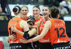 Eczacıbaşı Dynavit final bileti için sahaya çıkıyor!