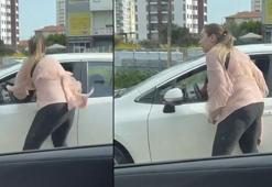 Trafikte dehşet! Kadın sürücüler birbirine girdi, yumrukla saldırdı