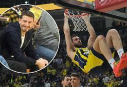 Euroleague maçında Fenerbahçe'den kongre göndermesi! Mert Hakan Yandaş sürprizi