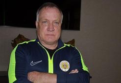 Dick Advocaat yıllar sonra açıkladı: Fenerbahçe'ye minnettarım, iki sene daha uzatma şansım olabilirdi