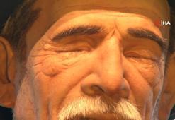 Vefatından 51 yıl sonra robotu sahnede konser verdi