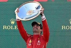 Formula 1'de Carlos Sainz rüzgarı! Hastaneden geldi, herkesi geçti