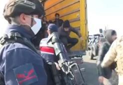 6 ilde göçmen kaçakçılarına operasyon!