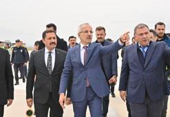 Bakan Uraloğlu, Hatay Havalimanı'nda çift yönlü uçuşlar için tarih verdi