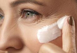 Ciltteki gözenekleri kapatmak için tek çare bundaymış! Çantanızdan eksin etmeyin