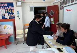 Oyuncu Gülşen Bubikoğlu oyunu kullandı