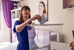 5 dünya rekoru bulunan “Dünyanın en uzun boylu kadını” oyunu kullandı