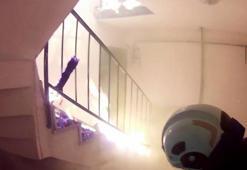 Aksiyon film sahnesi değil, itfaiyenin yangına müdahalesi