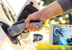 Elektrikli otomobilde ‘100 bin’e geri sayım