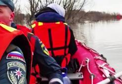 Rusya: Ülkeyi sel vurdu, 10 bin ev sular altında