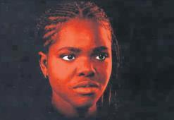 Siyah Juliet ırkçı saldırıya uğradı