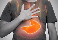 Reflüden cayır cayır yanan midenin ilacıymış! Muhteşem ikili şekersiz sakız ve muz