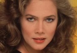 Hollywood&#x27;un yıldız isimlerindendi! Kathleen Turner tanınmaz halde