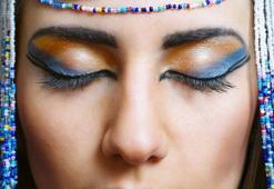 Eski Mısırlı kadınların güzellik sırları! Gözlerindeki sürme mikrobu öldürüyordu, ruj şifaydı