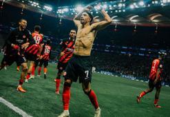 Eintracht Frankfurt, Augsburg'u 3 golle geçti!