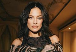 Büyük beden modeli Ashley Graham pozuyla sosyal medyayı salladı!