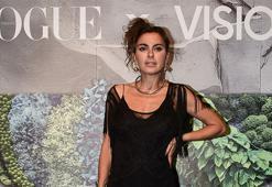 Aida Mahmudova'nın sergisi 'Bir Rüya Açılır' sanatseverlerle buluştu