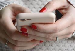 Telefonu tutma şekline göre kişilik analizi! Böyle yapıyorsanız hemen anlaşılıyor