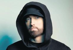 Eminem’den yeni albüm müjdesi
