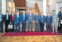 Çin ile sıkı ilişkiler