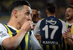 Fenerbahçe, derbide Beşiktaş'ı mağlup etti! Şampiyonluk yarışına tutundu