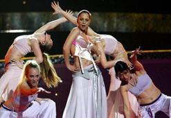 Sertab Erener yıllar sonra Eurovision sahnesine geri dönüyor!