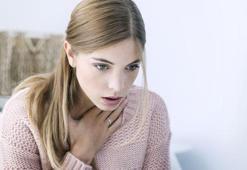 Boğazda gıcıklanma, göğüste yanma varsa işte sebebi! Mideniz alarm veriyor